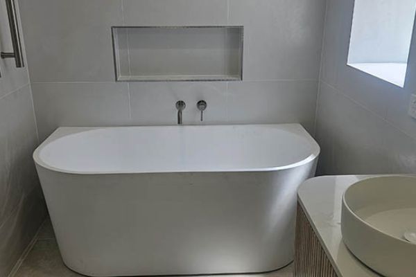 bathroom-renovations-10231207DFC-3132-0969-35D7-8D0BFF241726.jpg