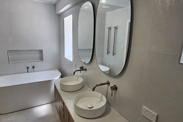 bathroom-renovations-985EFA6390-9F0F-8BC3-B513-BEA1DF49C991.jpg
